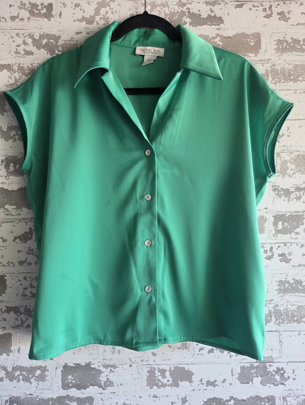 Rachel Zoe Green Short Sleeve Button Up Top S Satin Finish Capped Sleeve